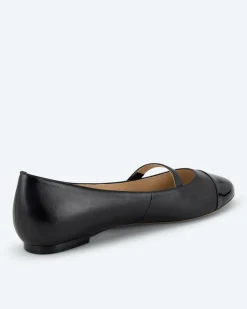 Ballerina mit Lackspitze Schuhe