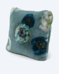 New Kissen in Kaninchenfell-Optik