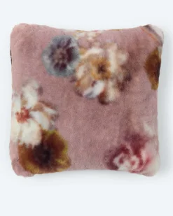 New Kissen in Kaninchenfell-Optik