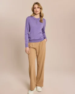 Best Pullover mit Kragen und Herzknöpfen Strickware