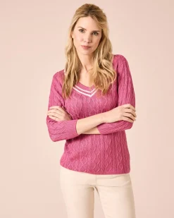 Zopfpullover mit V-Ausschnitt Strickware